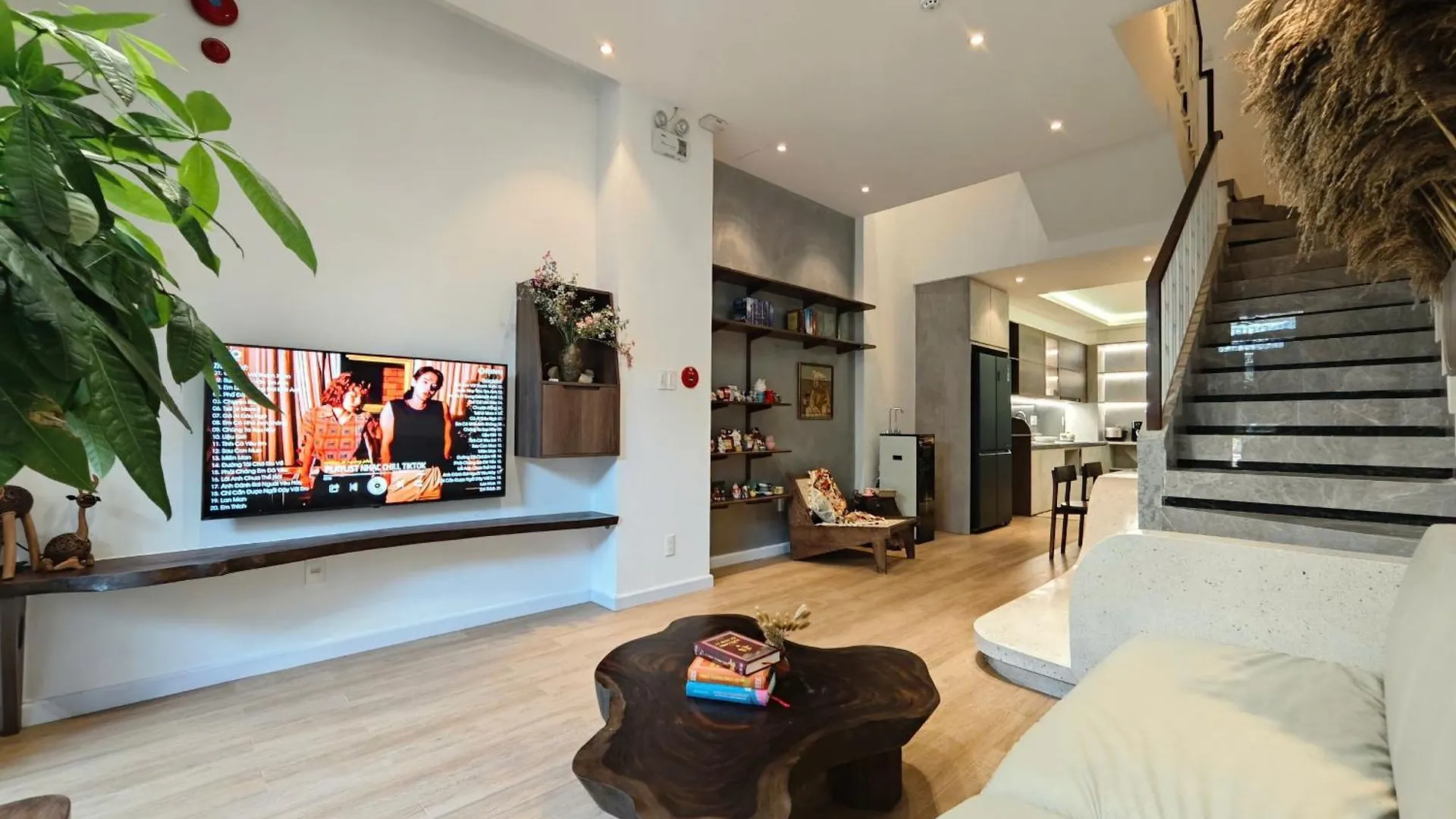 Gomihouse-Cozy-4Brs-5 'To Lotte Mart- Jacuzzi Pool Villa Da Nang